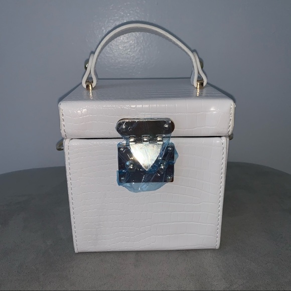 Box purse’s - Picture 4 of 5